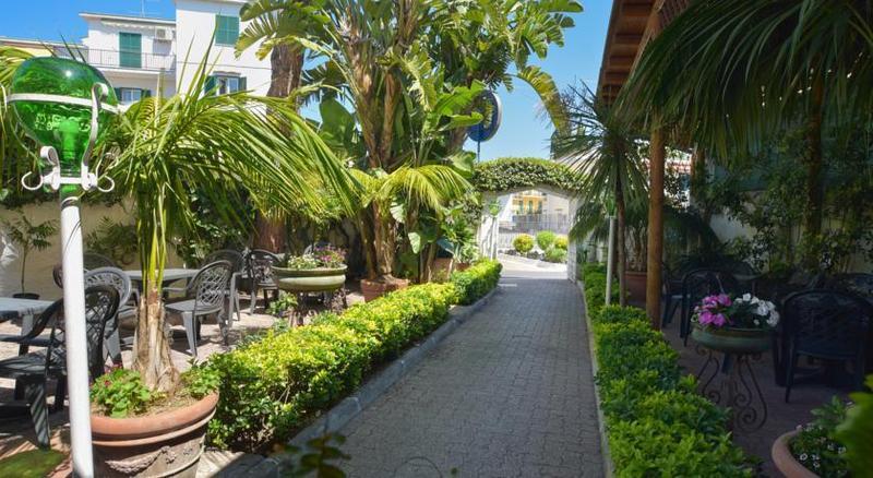 Charme Hotel La Villa Tina Ischia Buitenkant foto