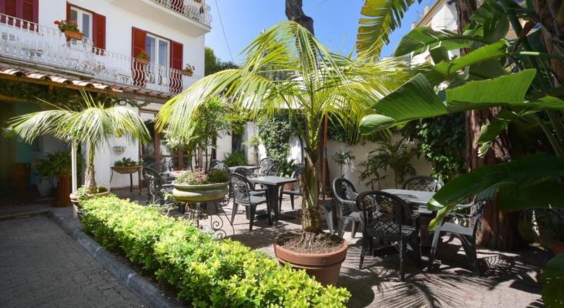 Charme Hotel La Villa Tina Ischia Buitenkant foto
