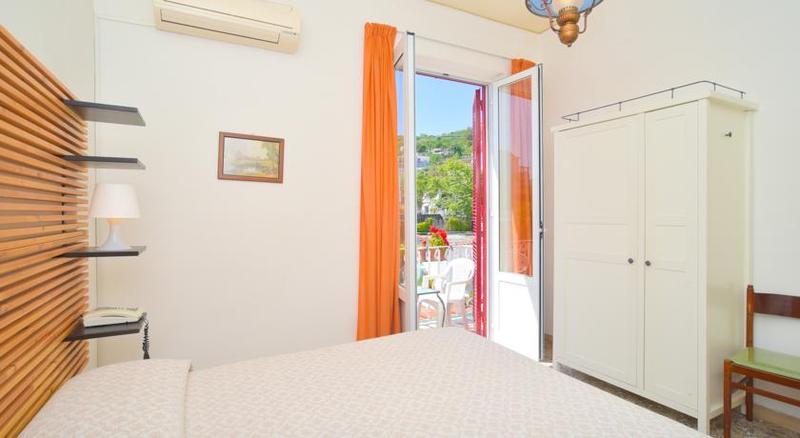 Charme Hotel La Villa Tina Ischia Buitenkant foto