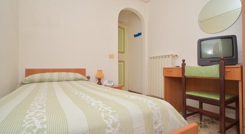 Charme Hotel La Villa Tina Ischia Buitenkant foto