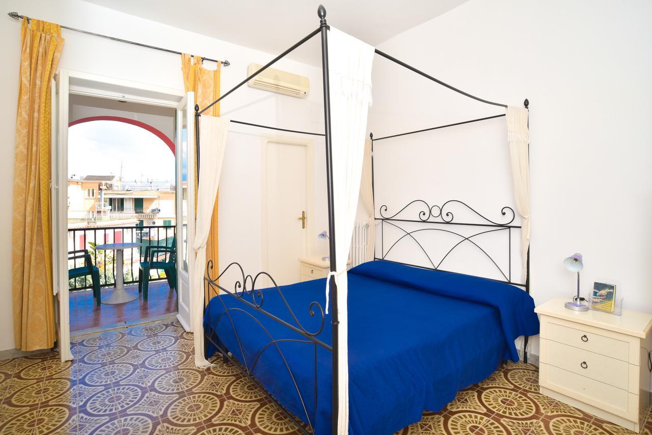 Charme Hotel La Villa Tina Ischia Buitenkant foto