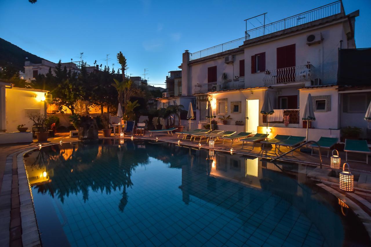 Charme Hotel La Villa Tina Ischia Buitenkant foto