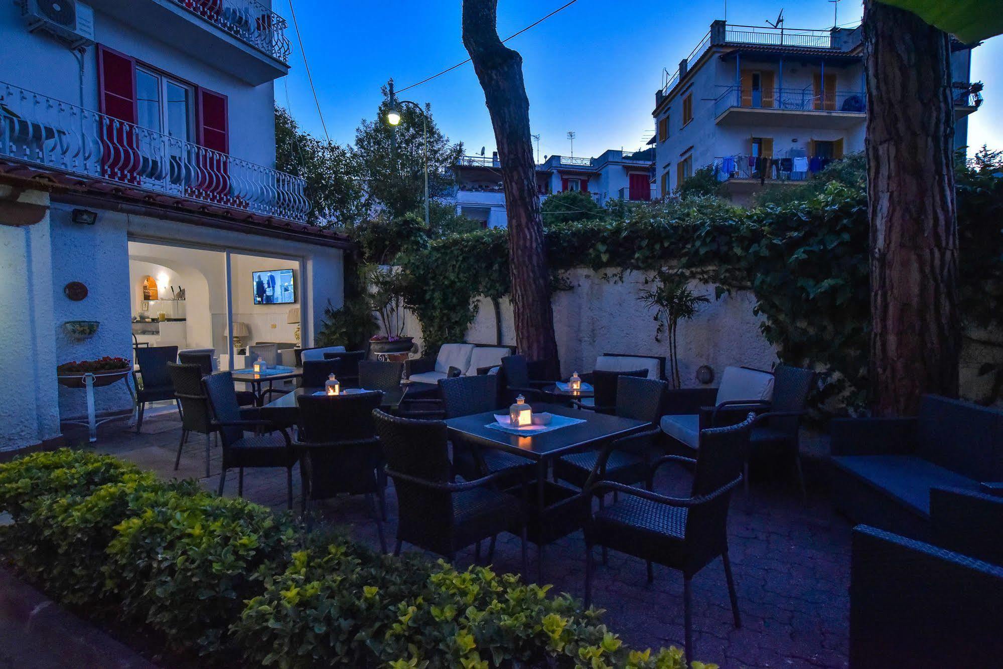Charme Hotel La Villa Tina Ischia Buitenkant foto